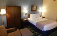 Kamar Tidur 7 Days Inn by Wyndham Fargo