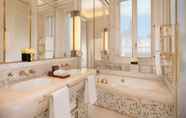 In-room Bathroom 7 Hotel Eden - Dorchester Collection