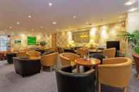 Bar, Cafe and Lounge Britannia Leeds Bradford Airport Hotel