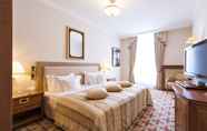 Bedroom 7 Grand Hotel des Bains Kempinski