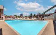 Swimming Pool 6 Best Western Turquoise Inn & Suites