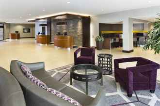 Lobi 4 Sheraton Vancouver Airport Hotel