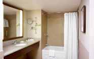 Toilet Kamar 6 Sheraton Vancouver Airport Hotel