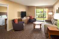 Common Space Sheraton Vancouver Airport Hotel