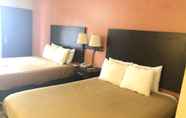 Bedroom 7 Econo Lodge Urbandale-Northwest Des Moines