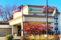 Exterior Holiday Inn Danbury-Bethel at Interstate 84, an IHG Hotel