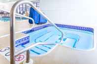 Swimming Pool Hampton Inn Rochester-South