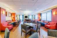 Bar, Cafe and Lounge Hampton Inn Rochester-South