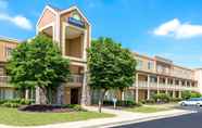 Exterior 6 Days Inn by Wyndham Florence Cincinnati Area