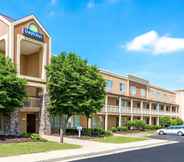 Bên ngoài 6 Days Inn by Wyndham Florence Cincinnati Area