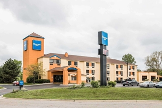 Exterior 4 Days Inn by Wyndham Flint/Bishop International Airport