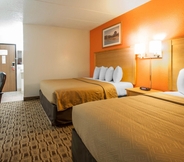 ห้องนอน 4 Econo Lodge Kansas City Downtown North