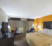 Bilik Tidur 5 Quality Inn & Suites Cincinnati Downtown