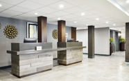 Lobby 7 Four Points by Sheraton Chicago Westchester/Oak Brook