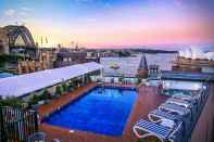 Swimming Pool Rydges Sydney Harbour