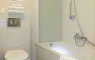 Toilet Kamar 6 Century Hotel Antwerpen