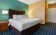 Bedroom 3 Fairfield Inn & Suites St. Cloud