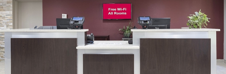 Lobby Red Roof Inn Tampa Bay - St Petersburg