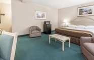 Bilik Tidur 4 Travelodge by Wyndham San Francisco Airport North