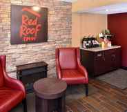 Lobi 5 Red Roof Inn Milwaukee Airport