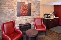 Lobi Red Roof Inn Milwaukee Airport