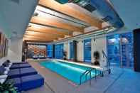 Swimming Pool Aloft Framingham