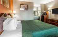Bedroom 3 Quality Inn & Suites Macon North