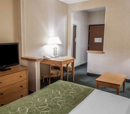 ห้องนอน 3 Comfort Suites Peoria I-74