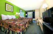 Bedroom 7 Days Inn by Wyndham Richmond Hill/Savannah