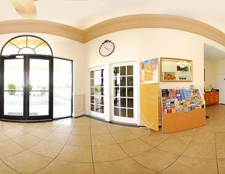 Lobi 2 Quality Inn & Suites Mt Dora North