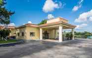 Exterior 2 Quality Inn & Suites Mt Dora North