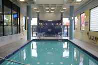Swimming Pool Edward Hotel Markham