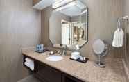 Toilet Kamar 4 Sheraton Suites Galleria-Atlanta