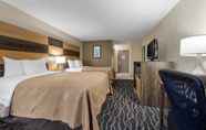 Kamar Tidur 4 Quality Inn & Suites Lafayette I-65