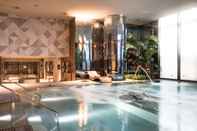 Swimming Pool Hotel SOFIA Barcelona, in The Unbound Collection by Hyatt