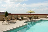 Swimming Pool Omni Atlanta Hotel at CNN Center