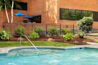 Swimming Pool Boston Marriott Burlington