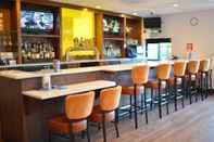 Bar, Kafe, dan Lounge Holiday Inn: Portland- I-5 S (Wilsonville)