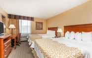 Bedroom 6 Days Inn by Wyndham Windsor Locks / Bradley Intl Airport