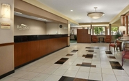 Lobby 2 Baymont by Wyndham Columbia Northwest