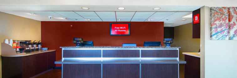 Lobby Red Roof Inn Cincinnati Northeast - Blue Ash