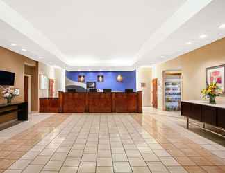 Lobby 2 Wyndham Philadelphia - Bucks County