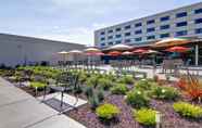 Common Space 2 DoubleTree by Hilton Hotel Pleasanton at the Club