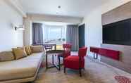 Kamar Tidur 2 DoubleTree by Hilton Hotel Naha Shuri Castle