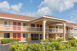 Exterior 4 Howard Johnson by Wyndham Vero Beach/I-95