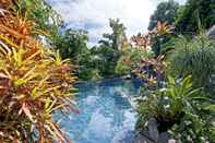 Swimming Pool Manoa Valley Inn