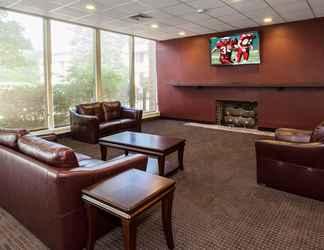 Lobby 2 Red Roof Inn Williamsport, PA