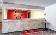 Lobby 4 Econo Lodge