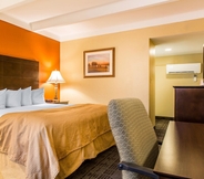 Bedroom 2 Clarion Hotel & Suites Hamden - New Haven
