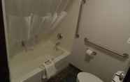 Toilet Kamar 7 Grand Hotel